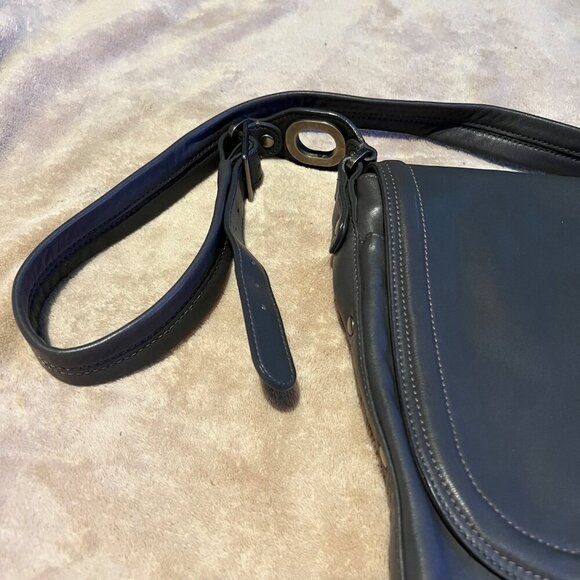 Hobo International Gray Leather Fold Over with dust bag - Picture 2 of 16